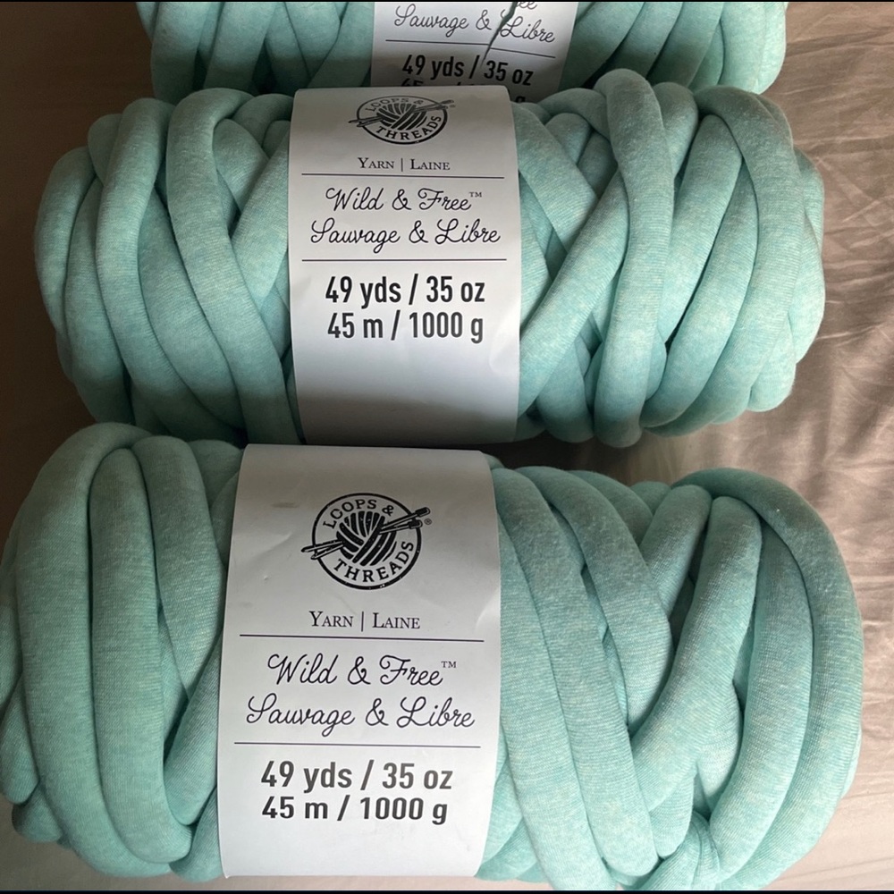 Loops & Threads Jumbo Yarn